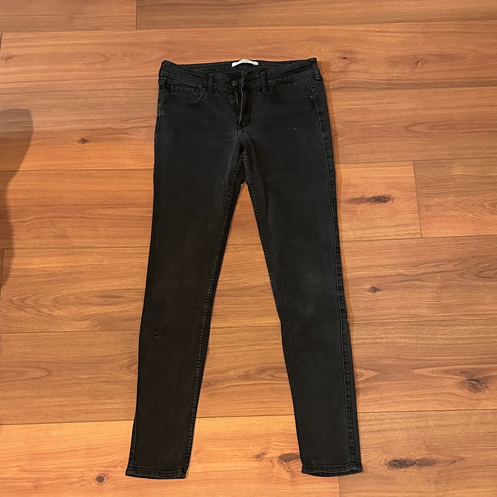 Classic Black Women's Skinny Jeans
